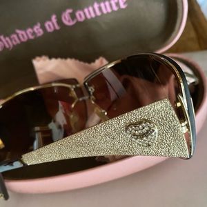Cute Juicy Couture lady sunglasses, worn a couple times NO scratches